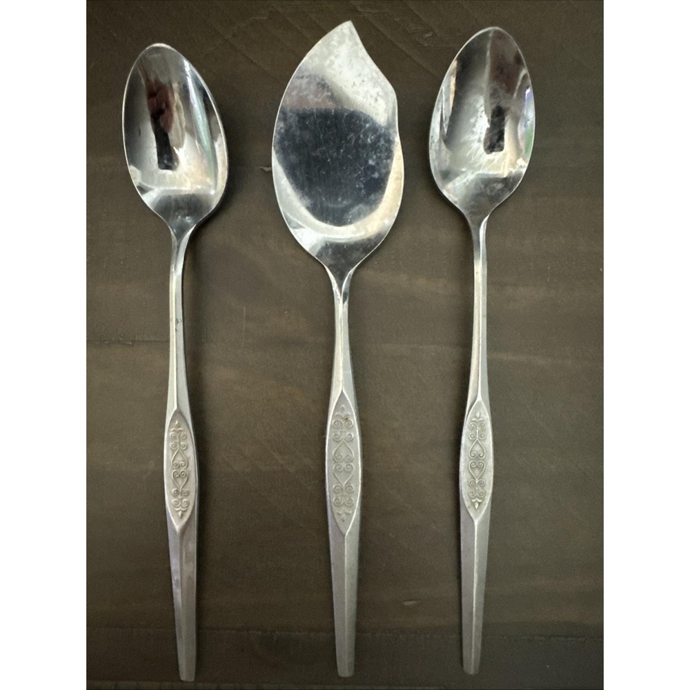 Set of National Stainless Montreaux Flatware Serving Pieces Spoons  Server